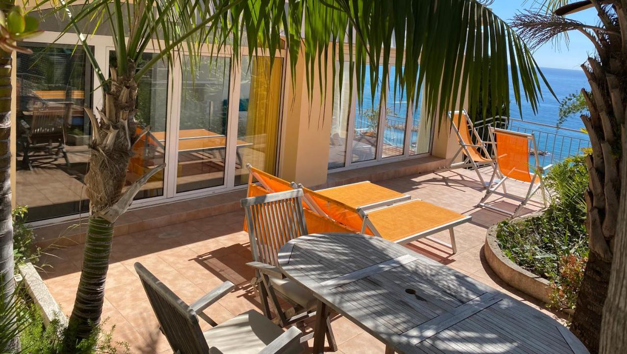 Villa L'Ensoleillee Vue Panoramique Mer, 250 M De La Plage Et Du Centre Ville Menton Luaran gambar